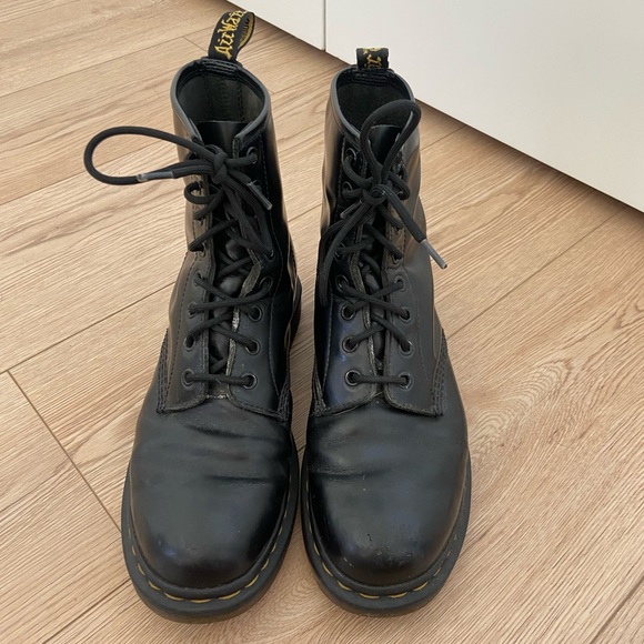 Dr. Marten 1460 Lace Up Boots - Picture 5 of 7